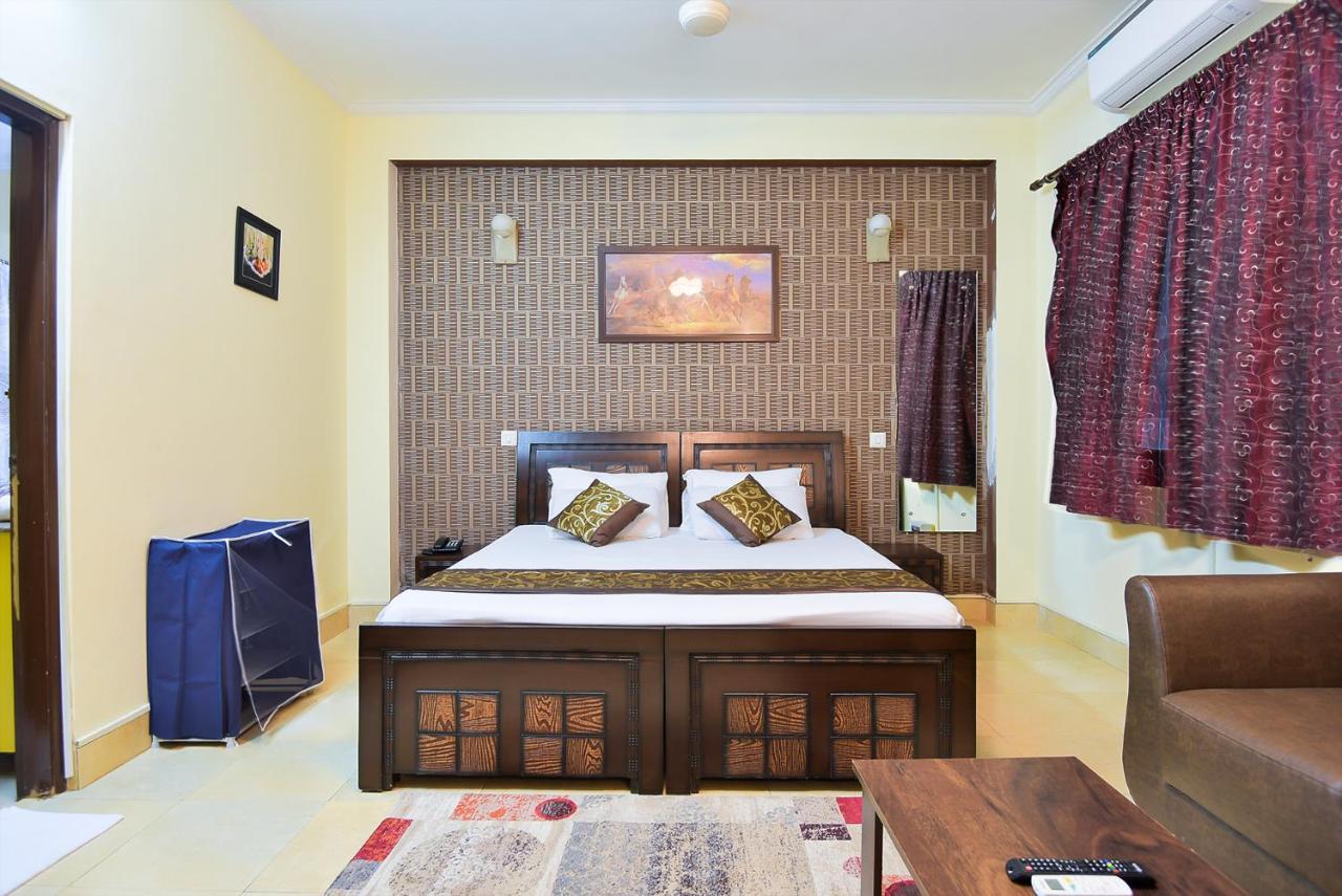 Bedchambers Serviced Apartments, Sushant Lok Гургаон Экстерьер фото