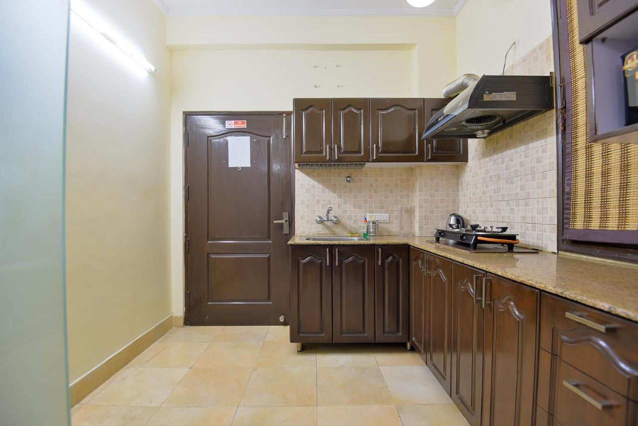 Bedchambers Serviced Apartments, Sushant Lok Гургаон Экстерьер фото